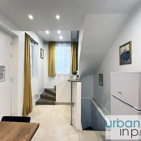 Urban Flat 80 - Cinema Flat Sebastopol 아파트